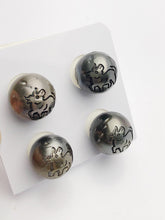 Carved Ox - Chinese Astrology Sign Tattoo Tahitian Pearl 14mm (745)