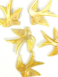 Mother Of Pearl Yellow Bird Shell, Sku#M176