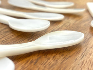 White South Sea Mother Of Pearl Spoon Beads, Sku#M418