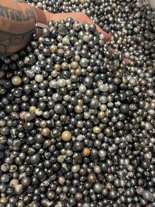 Handful of Tahitian Pearls, Black Tahiti Pearls, Tahitian Pearl, Direct from Farmers in Tahiti